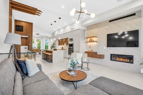 2380 Marine Drive, West Vancouver, BC 