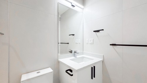 2373 7Th Avenue W, Vancouver, BC 