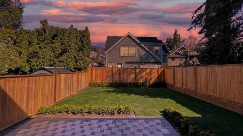 2373 7Th Avenue W, Vancouver, BC 