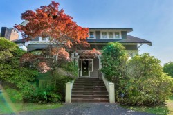1670 49th Avenue W Vancouver, BC V6M 2S1