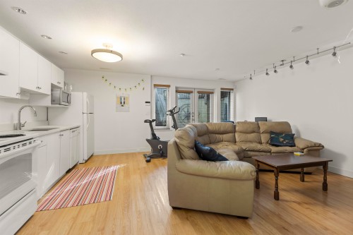 3472 13Th Avenue W, Vancouver, BC 