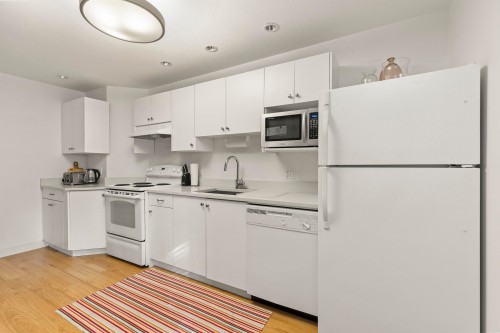 3472 13Th Avenue W, Vancouver, BC 