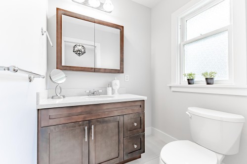 6713 Arbutus Street, Vancouver, BC 