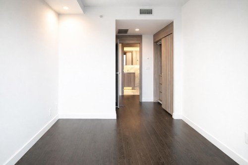 4307-4890 Lougheed Highway, Burnaby, BC 