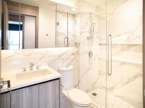 4307-4890 Lougheed Highway, Burnaby, BC 