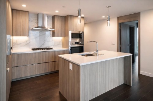 4307-4890 Lougheed Highway, Burnaby, BC 