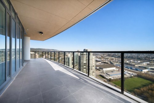 4307-4890 Lougheed Highway, Burnaby, BC 