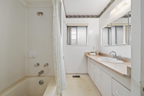 3115 49 Avenue E, Vancouver, BC 