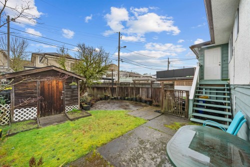 3115 49 Avenue E, Vancouver, BC 