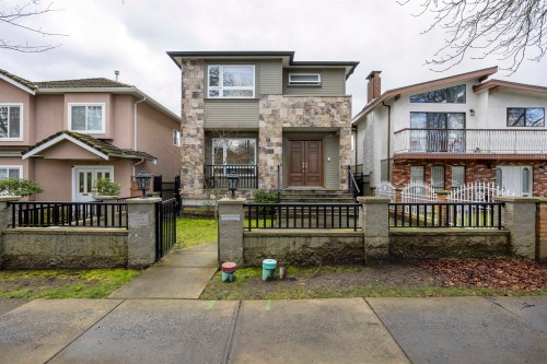 2118 Waverley Avenue, Vancouver, BC 
