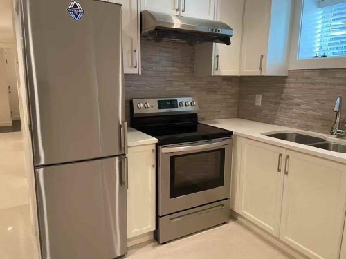 2118 Waverley Avenue, Vancouver, BC 