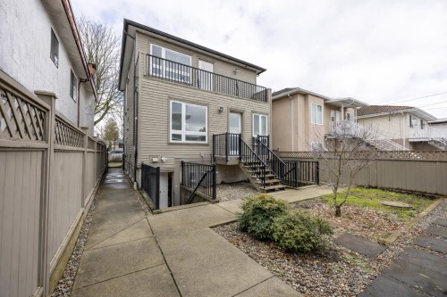 2118 Waverley Avenue, Vancouver, BC 