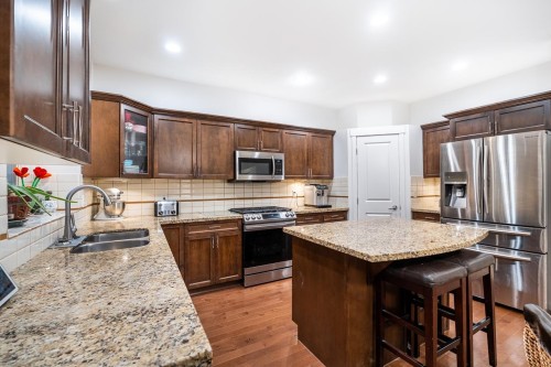 30 Hawthorn Drive, Port Moody, BC 