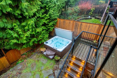 30 Hawthorn Drive, Port Moody, BC 