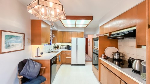 2810 31St Avenue W, Vancouver, BC 