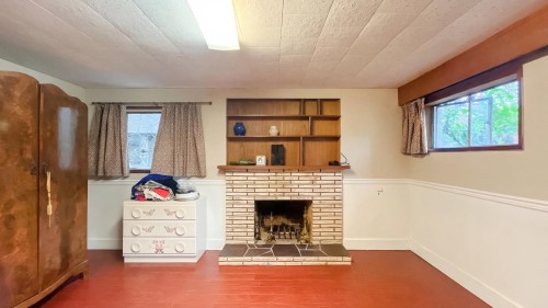 2810 31St Avenue W, Vancouver, BC 