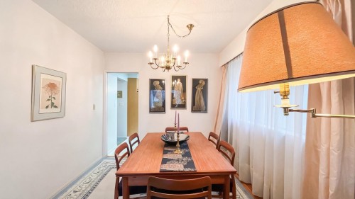 2810 31St Avenue W, Vancouver, BC 