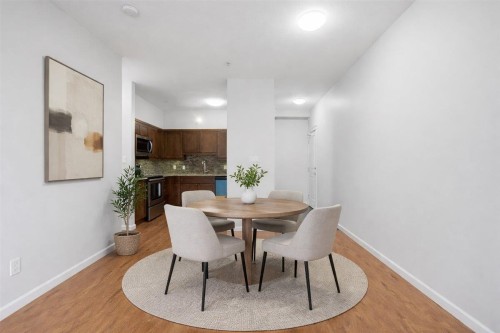 207-22858 Lougheed Highway, Maple Ridge, BC 