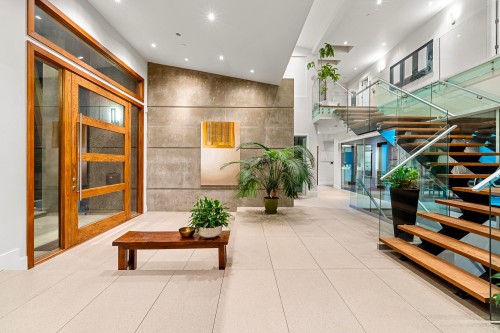 388 Hidhurst Place, West Vancouver, BC 