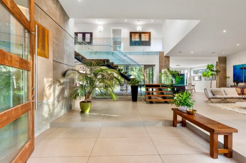 388 Hidhurst Place, West Vancouver, BC 