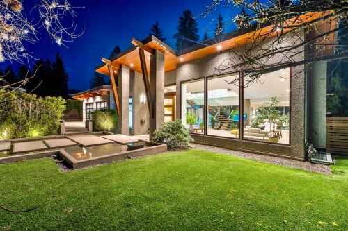 388 Hidhurst Place, West Vancouver, BC 