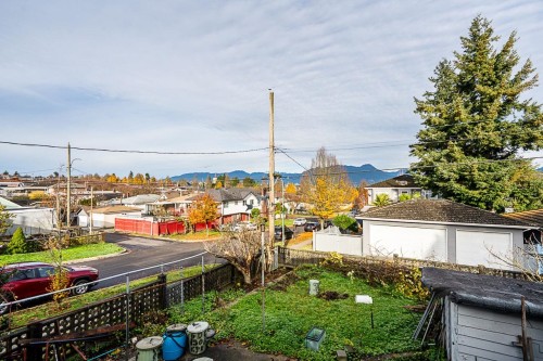 3205 3Rd Avenue E, Vancouver, BC 