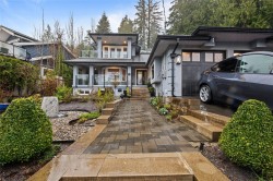 226 Wooddale Road  North Vancouver, BC V7N 1S5