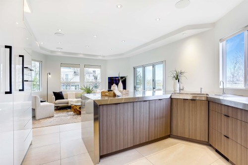 6371 London Road, Richmond, BC 