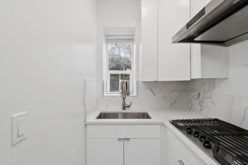 2709 37Th Avenue W, Vancouver, BC 