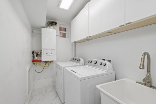 2709 37Th Avenue W, Vancouver, BC 