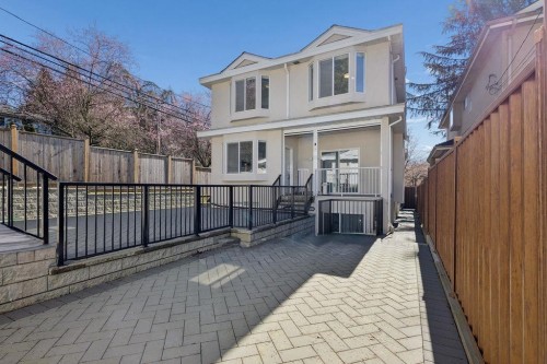 2709 37Th Avenue W, Vancouver, BC 