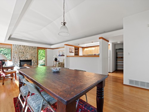 4341 Erwin Drive, West Vancouver, BC 