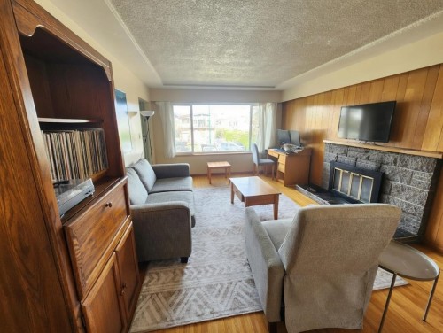 3312 Queens Avenue, Vancouver, BC 