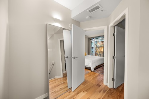 66 1St Avenue W, Vancouver, BC 