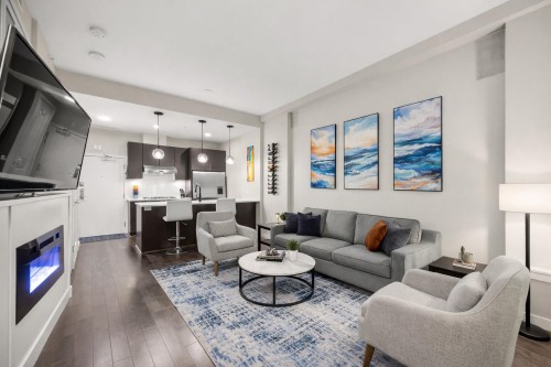66 1St Avenue W, Vancouver, BC 