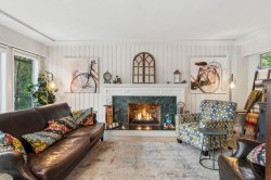 1187 23 Street W North Vancouver, BC V7P 2H2