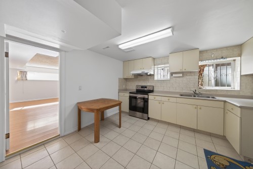 3571 46Th Avenue E, Vancouver, BC 