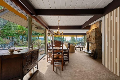 6035 Eagleridge Drive, West Vancouver, BC 