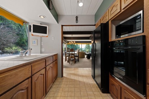 6035 Eagleridge Drive, West Vancouver, BC 