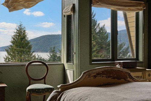 6035 Eagleridge Drive, West Vancouver, BC 