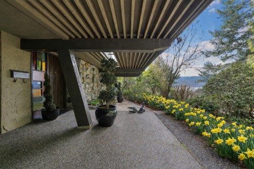 6035 Eagleridge Drive, West Vancouver, BC 