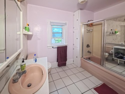 5570 Balaclava Street, Vancouver, BC 