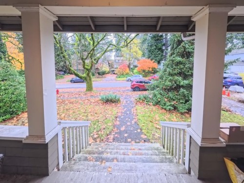 5570 Balaclava Street, Vancouver, BC 