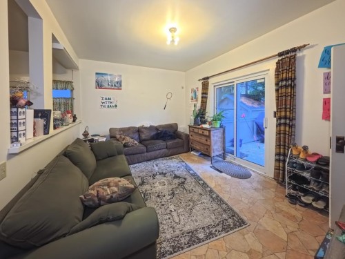 5570 Balaclava Street, Vancouver, BC 