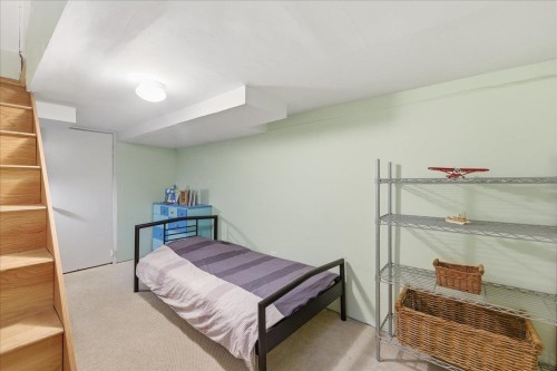 2232 14Th Avenue W, Vancouver, BC 