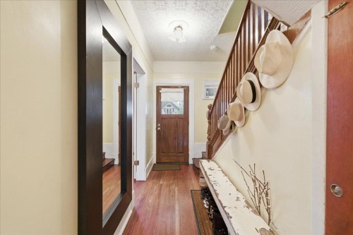 2232 14Th Avenue W, Vancouver, BC 