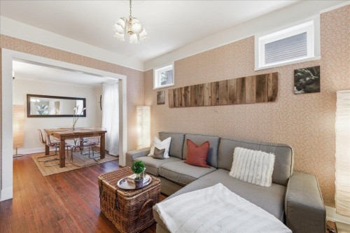 2232 14Th Avenue W, Vancouver, BC 