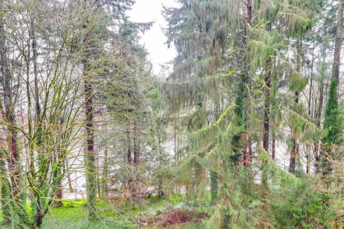 402-2024 Fullerton Avenue  North Vancouver, BC V7P 3G4