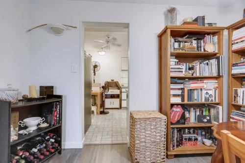 402-2024 Fullerton Avenue, North Vancouver, BC 
