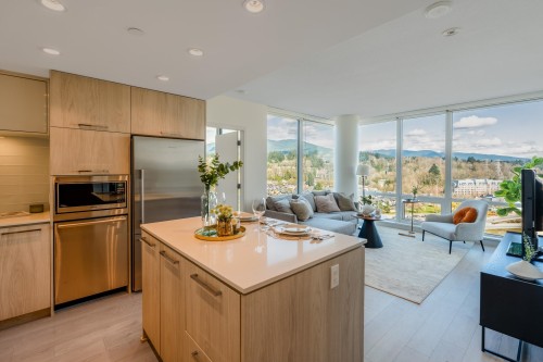 1402-680 Seylynn Crescent  North Vancouver, BC V7J 0B5